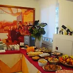Eden Hotell 3*