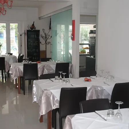 Eden 3* Lido di Fermo