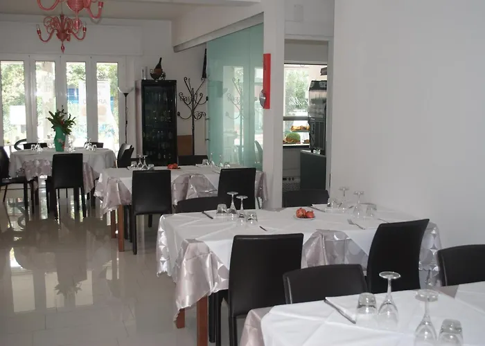 Eden 3* Lido di Fermo