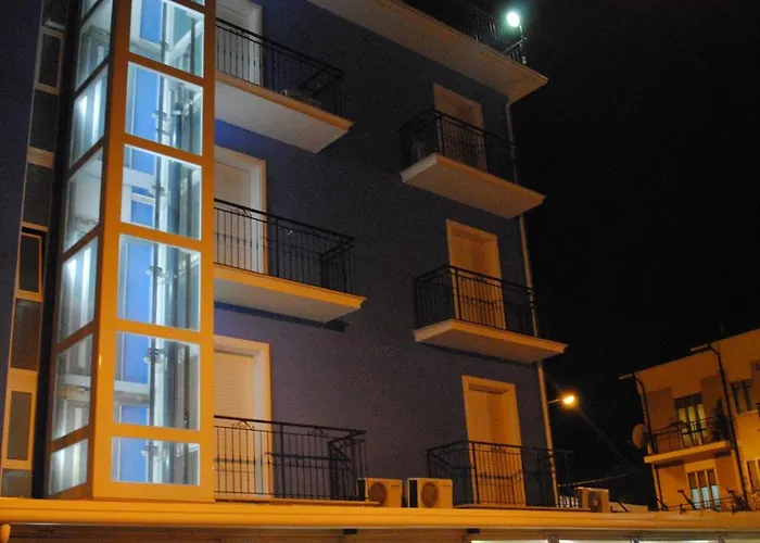 Eden Hotel